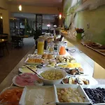 Hotel Metrhotel Cambo
