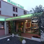 Metrhotel Cambo 2*