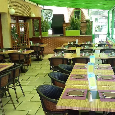 Metrhotel Cambo מלון 2*