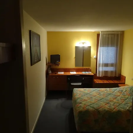 Hotell Metrhotel Basso Cambo