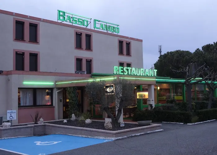 Metrhotel Cambo Ξενοδοχείο 2*