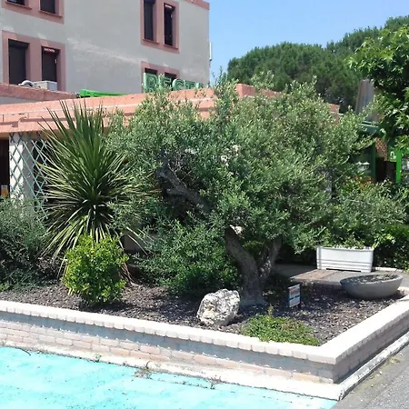 Hotel Metrhotel Cambo